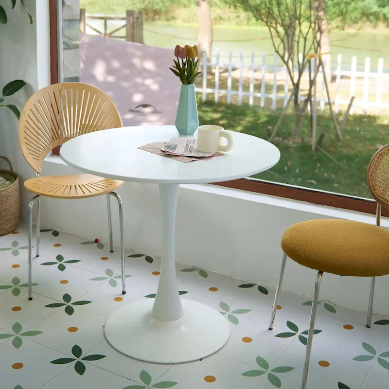 31.5 Inch Modern Round Kitchen and Dining Table for 2-4