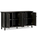 Armário de arrumação largo de 66 em madeira maciça, de estilo de transição, com 4 portas, em castanho nogueira - 18p x 66l x 34a